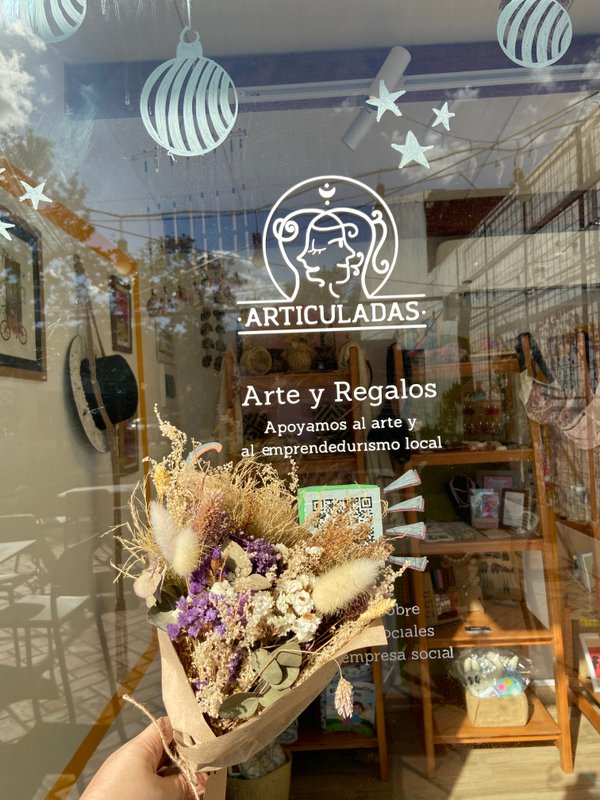 Ramo de flores secas