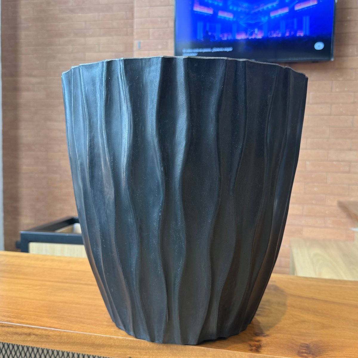 Vaso lottus 40 preto