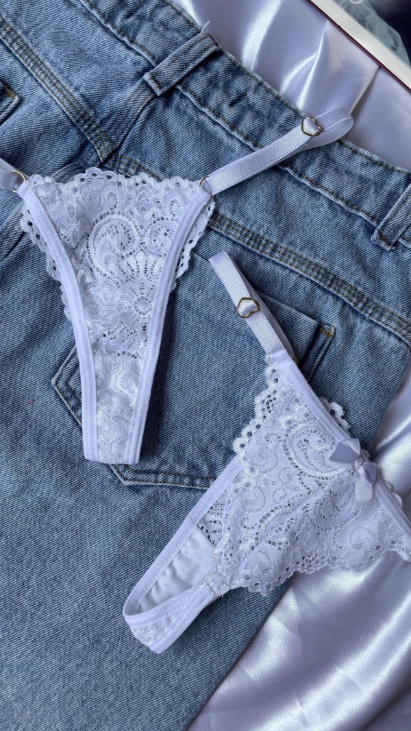 Tanga Mariposa de Encaje 