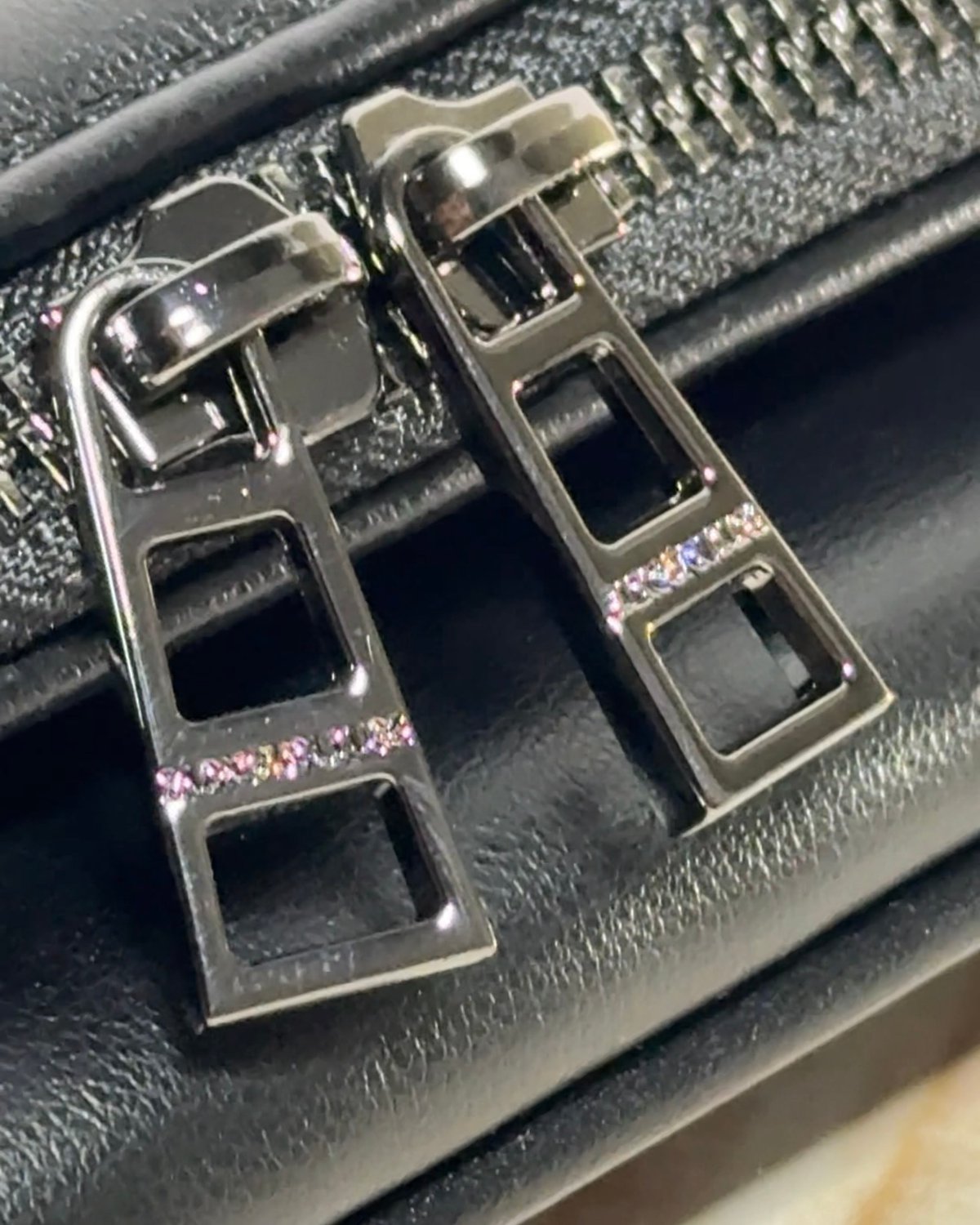 Rock NANO - Matelasse All Black - 3