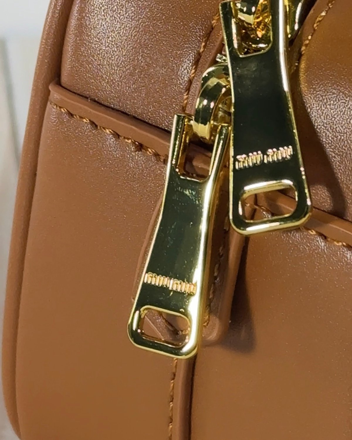 Miu Miu Arcadie Marrón - 3