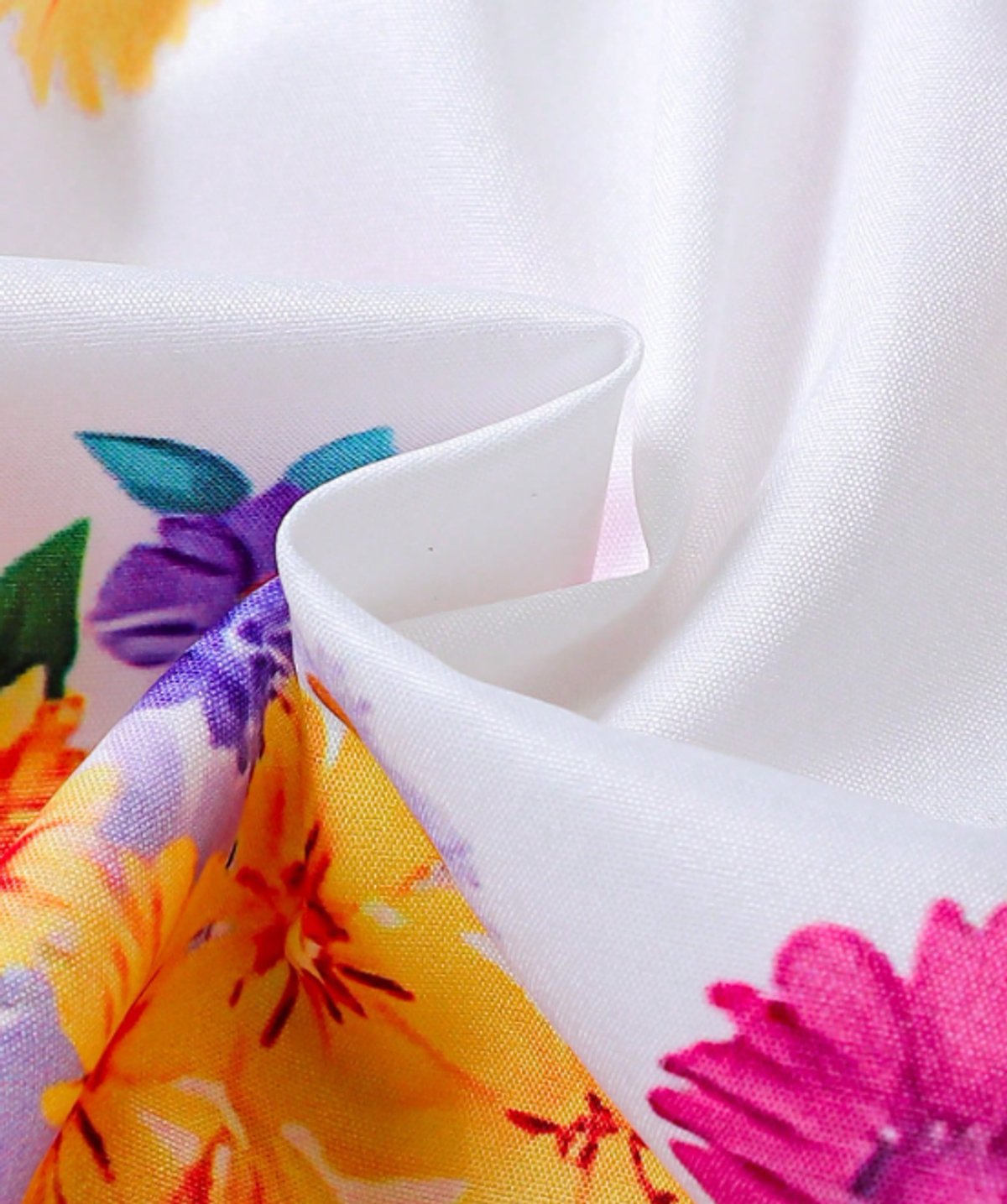 vestido con estampado floral - 3