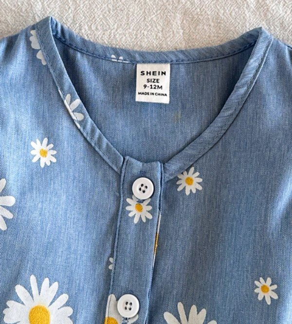 vestido con estampado floral