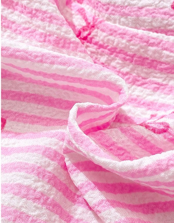 Conjunto rosa a rayas con blusita 