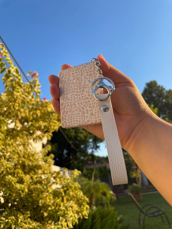 ESPEJO DOBLE+LLAVERO+CORREA💘