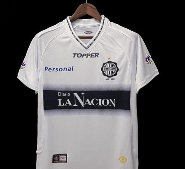 Camiseta retro del centenario Club Olimpia