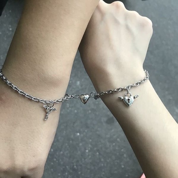 Pulseras a juego con imán 