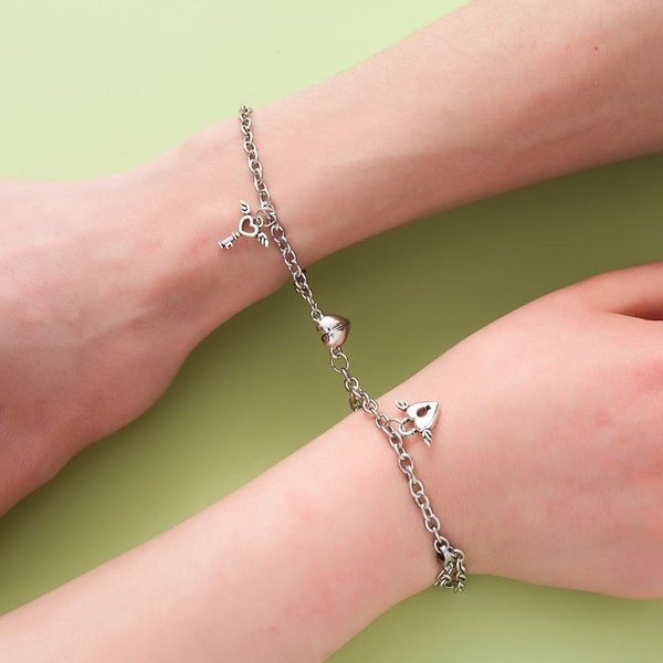 Pulseras a juego con imán 