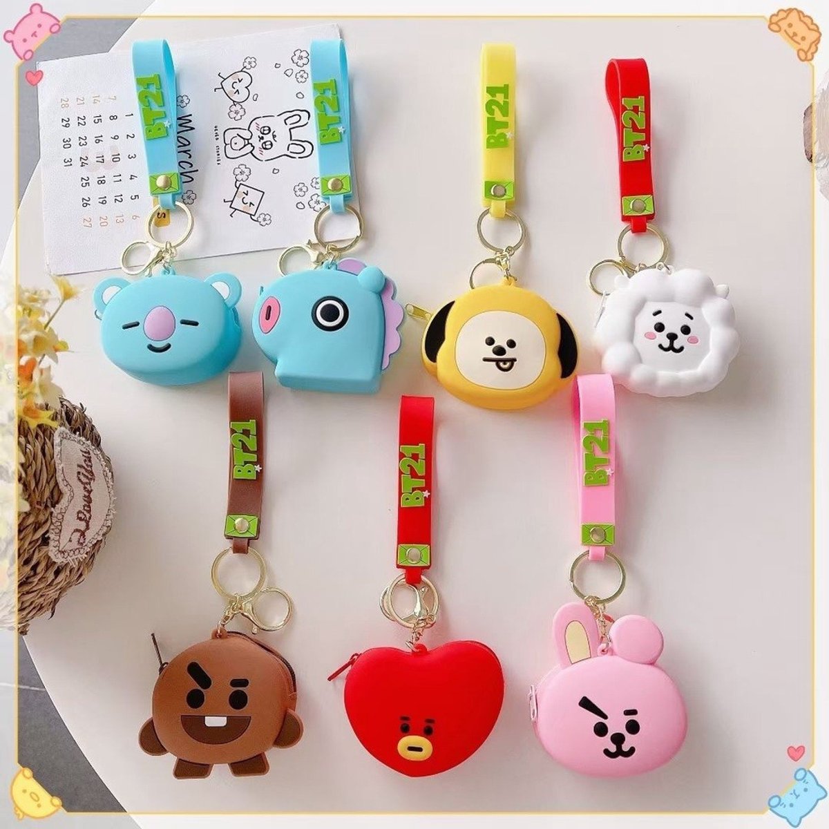 LLAVEROS MONEDERO BT21