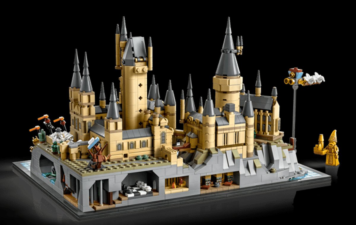 Hogwarts Castle & Grounds  - 3