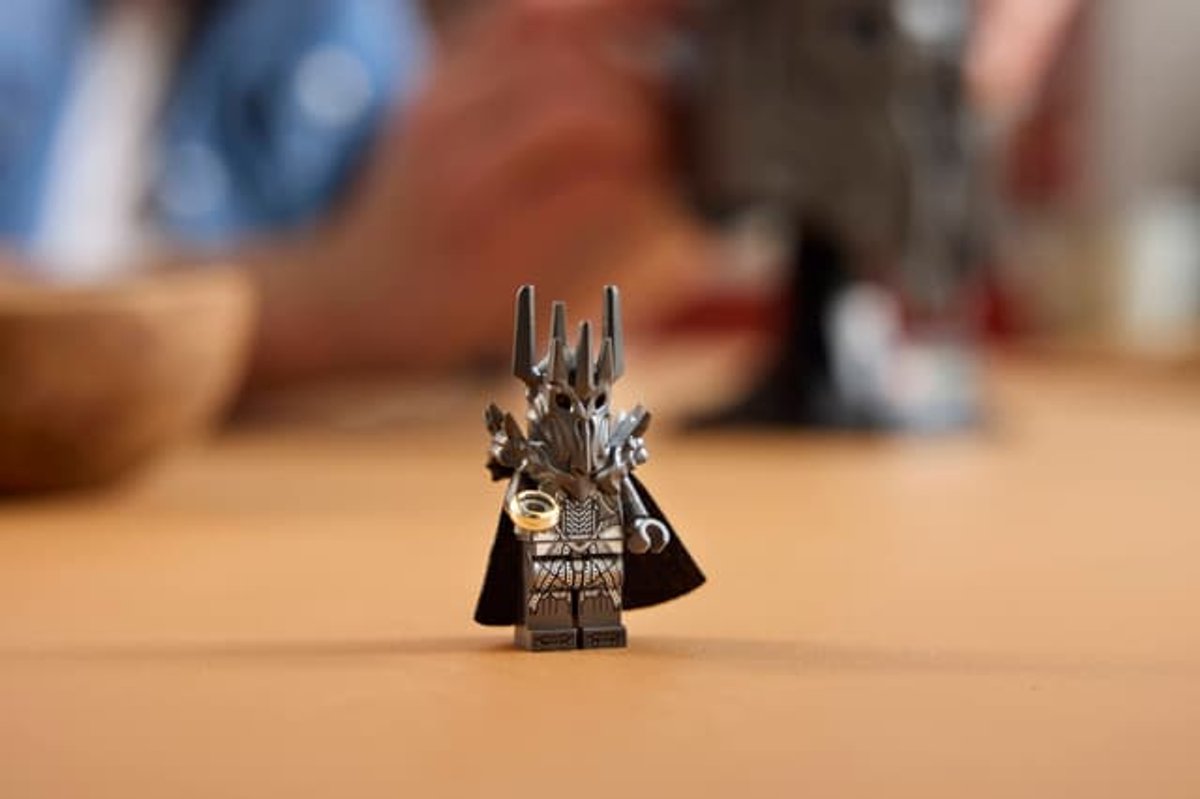 Sauron's Helmet - 4