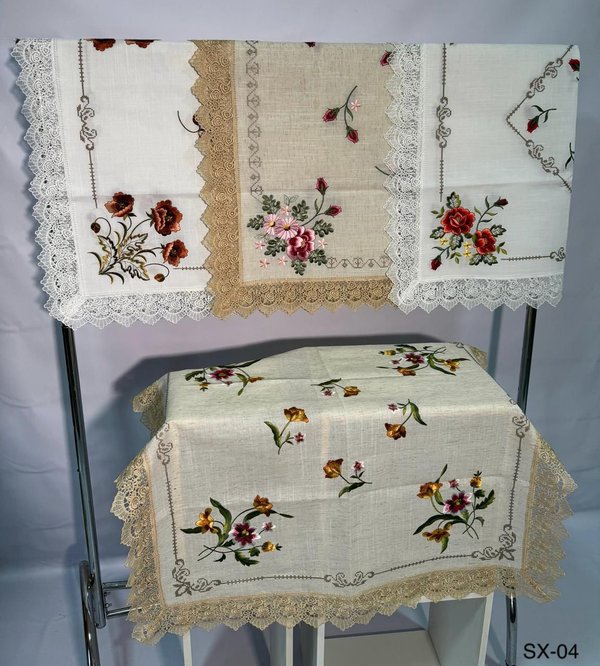 Camino de Mesa Bordado con Encaje 🍎🌸