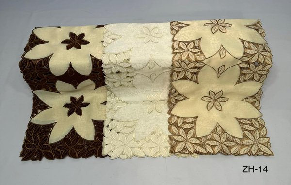 Camino de Mesa Bordado con Encaje 🍎🌸