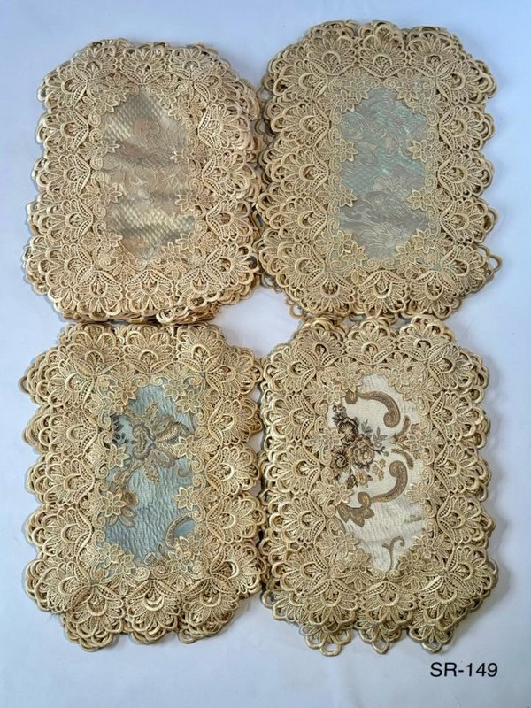 Camino de Mesa Bordado con Encaje 🍎🌸