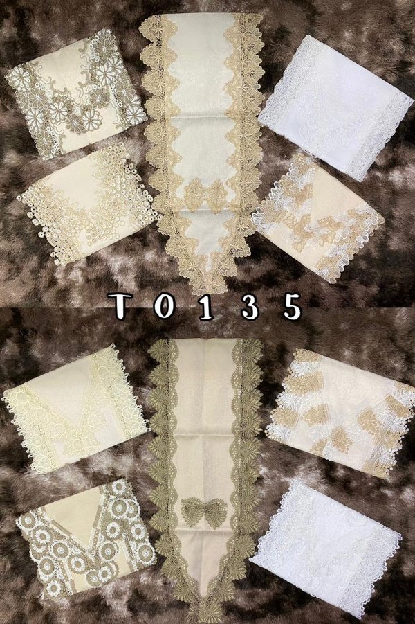 Camino de Mesa Bordado con Encaje 🍎🌸