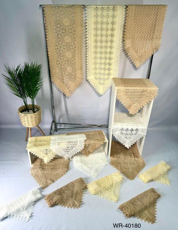 Camino de Mesa Bordado con Encaje 