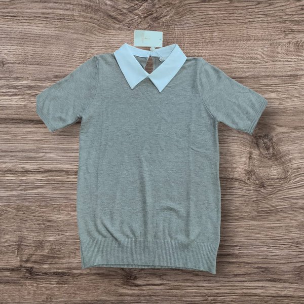 Blusa de hilo fino, ideal para media estación o verano.