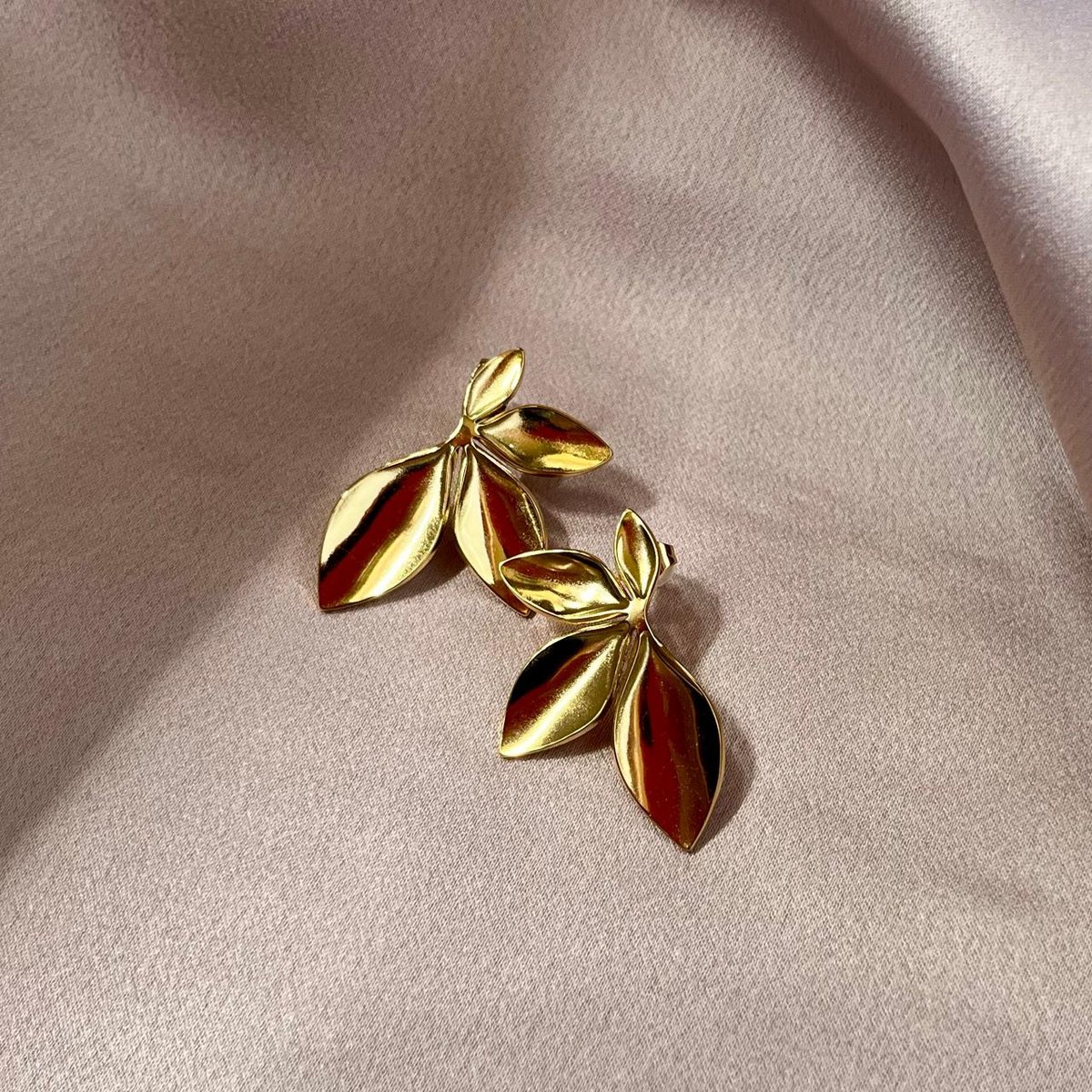 Hojas asimétricas - 2