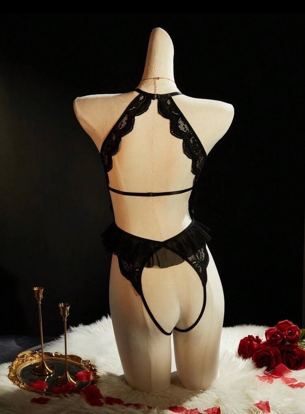 Body con aberturas atrás 