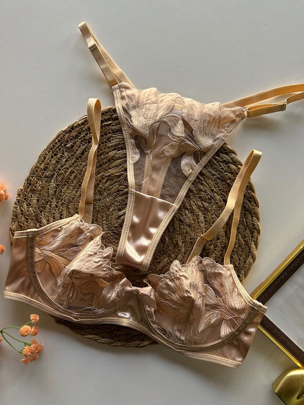 Conjunto Annie Beige 