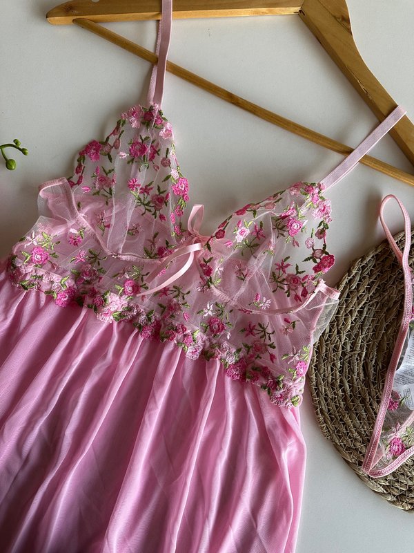 Babydol de tul y bordados florales