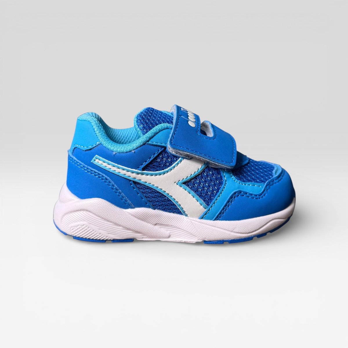 Calzado Diadora Falcon 5 French Blue