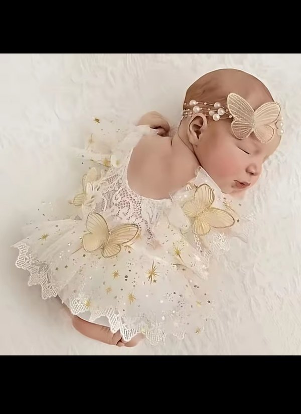 Vestido para sesión de fotos en blanco y rosa 