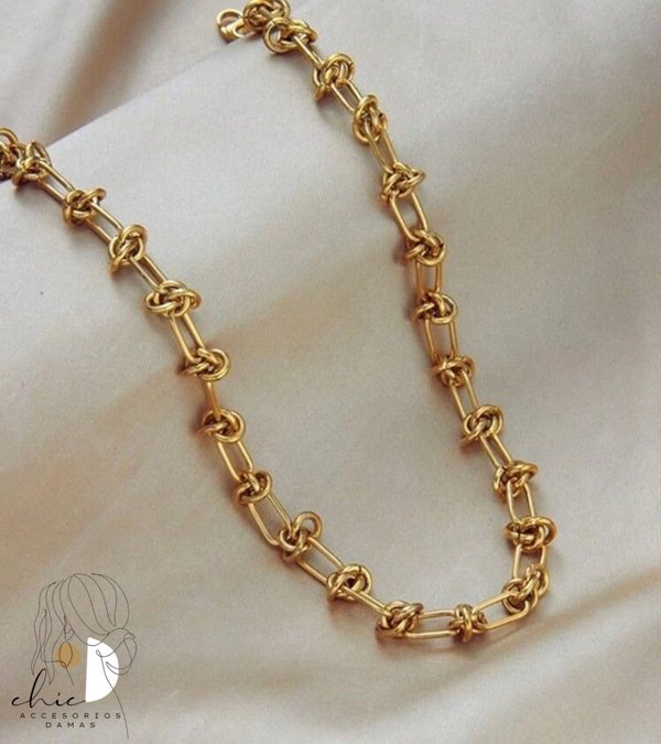 COLLAR CON DISEÑO ANUDADO 