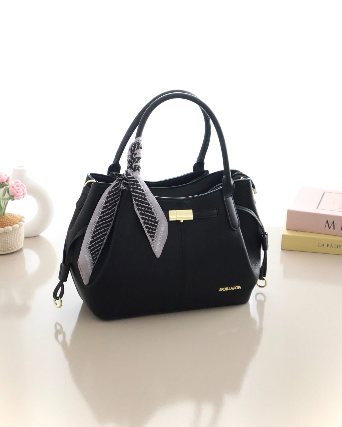 Hermosa cartera muy femenina 💅🏻y funcional 😍 - 5