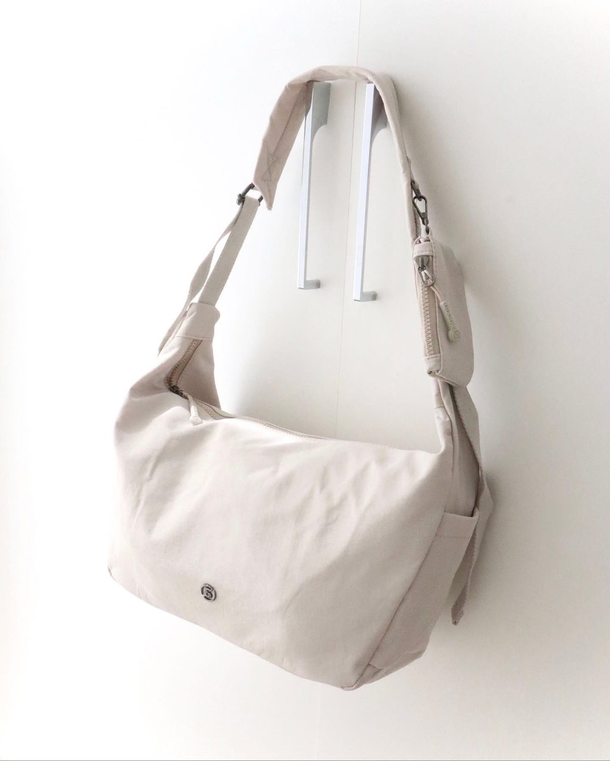 Doble forma de uso al hombro o cruzado✨(Mide: 27x15cm)🌸 - 4