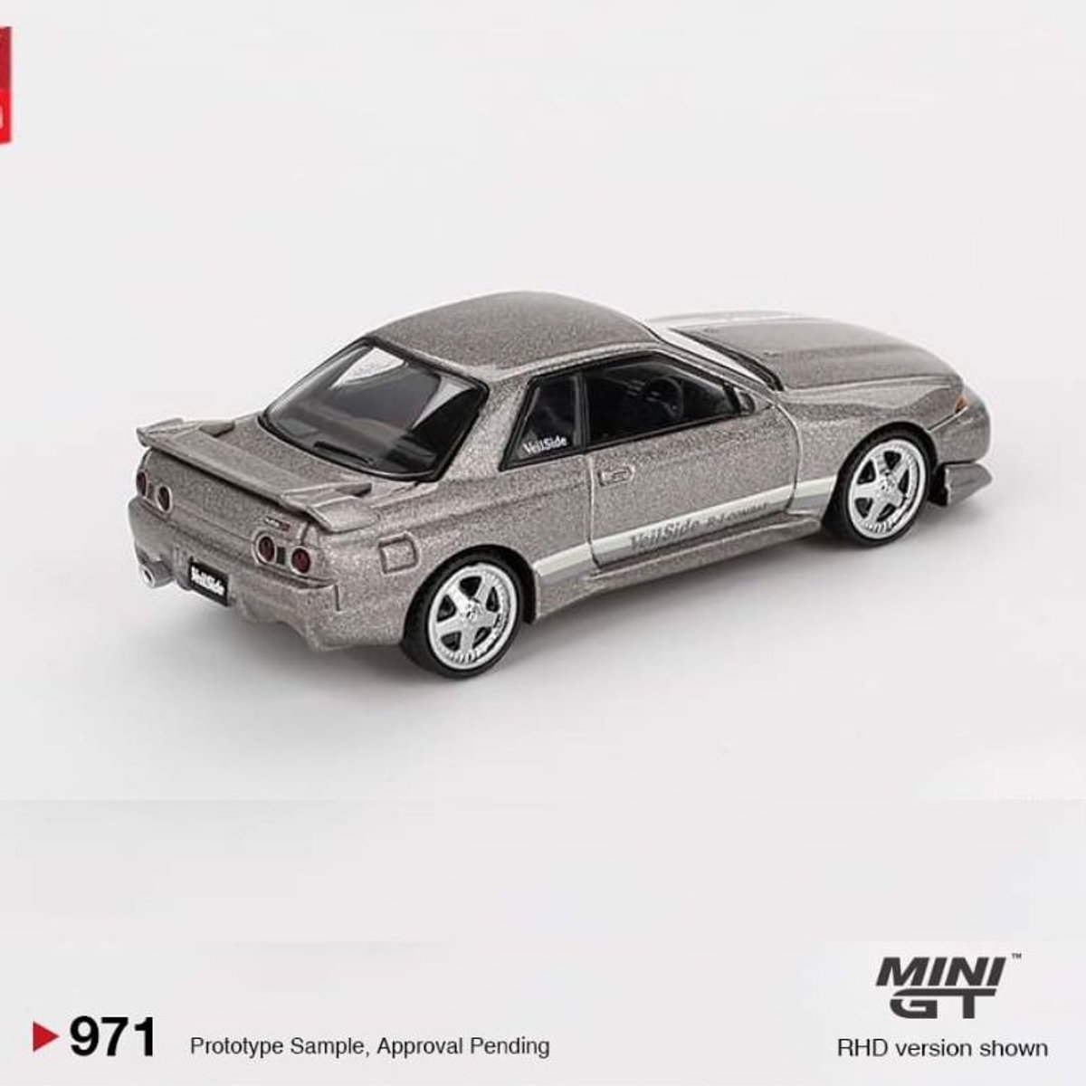 Mini GT Nissan GT-R (R32) Veilside Combat Grey #971 1/64 - 2