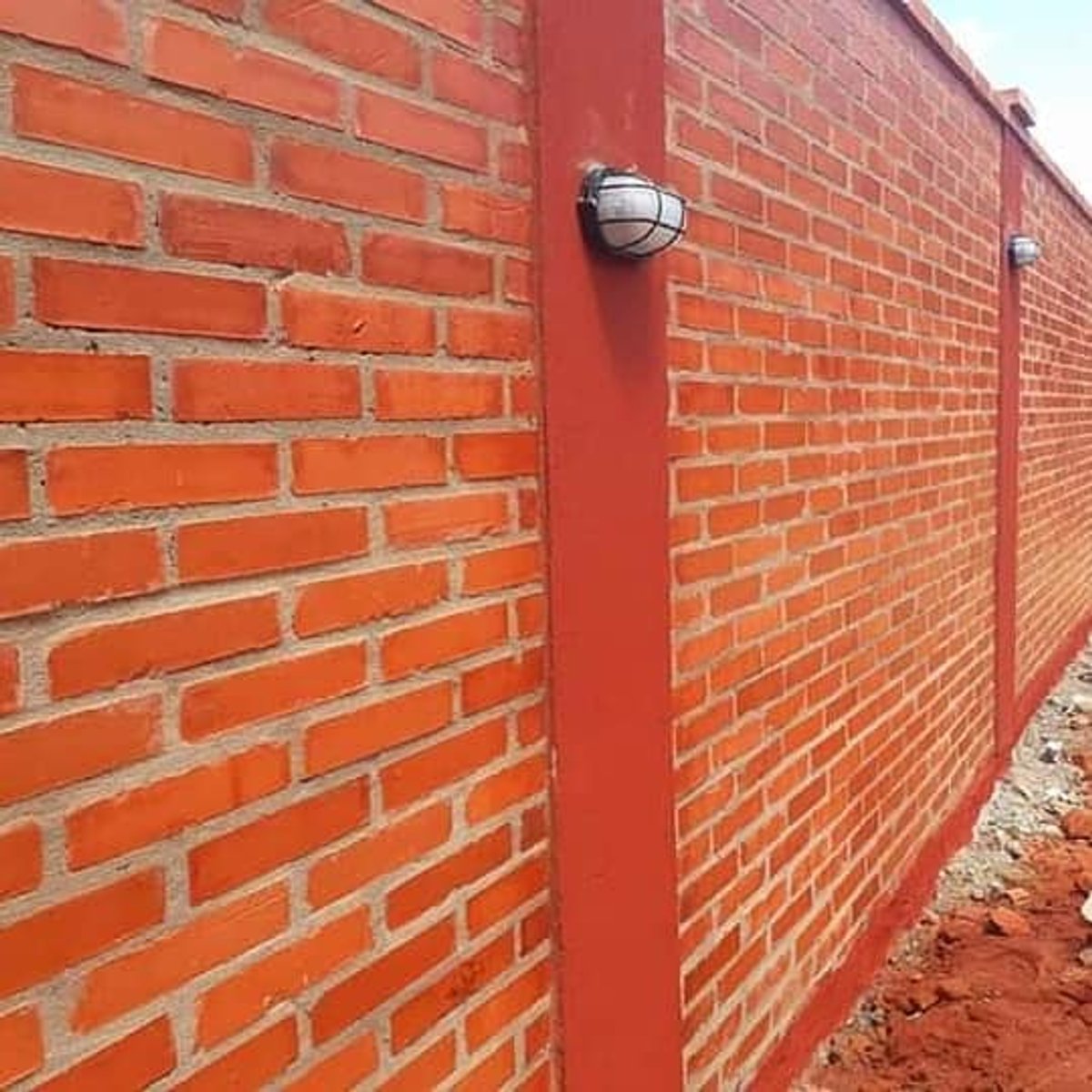 LADRILLO PRENSADO DE 3 AGUJEROS 