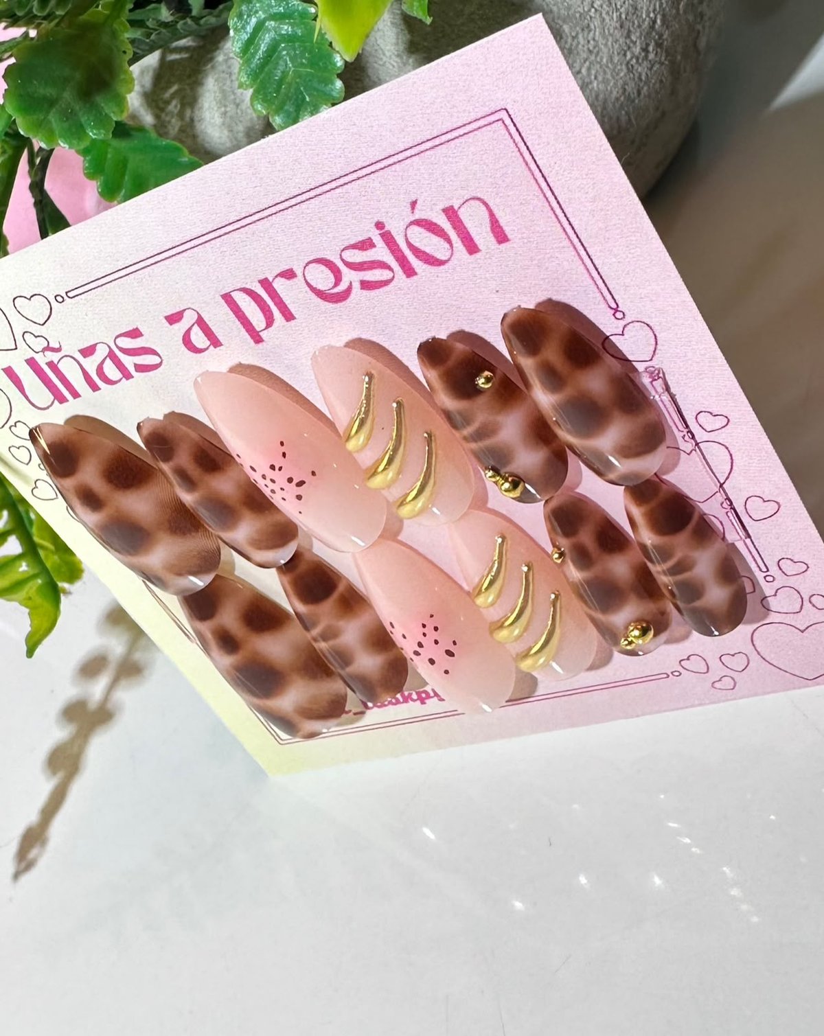 Efecto Blooming en café con flores y efecto en 3D – M100-19 - 3