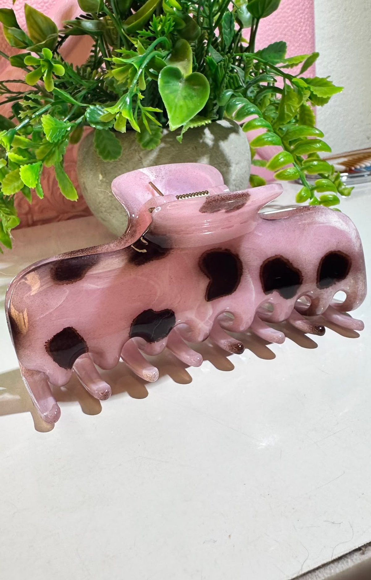 Hebilla grande rosa con manchas oscuras - 4