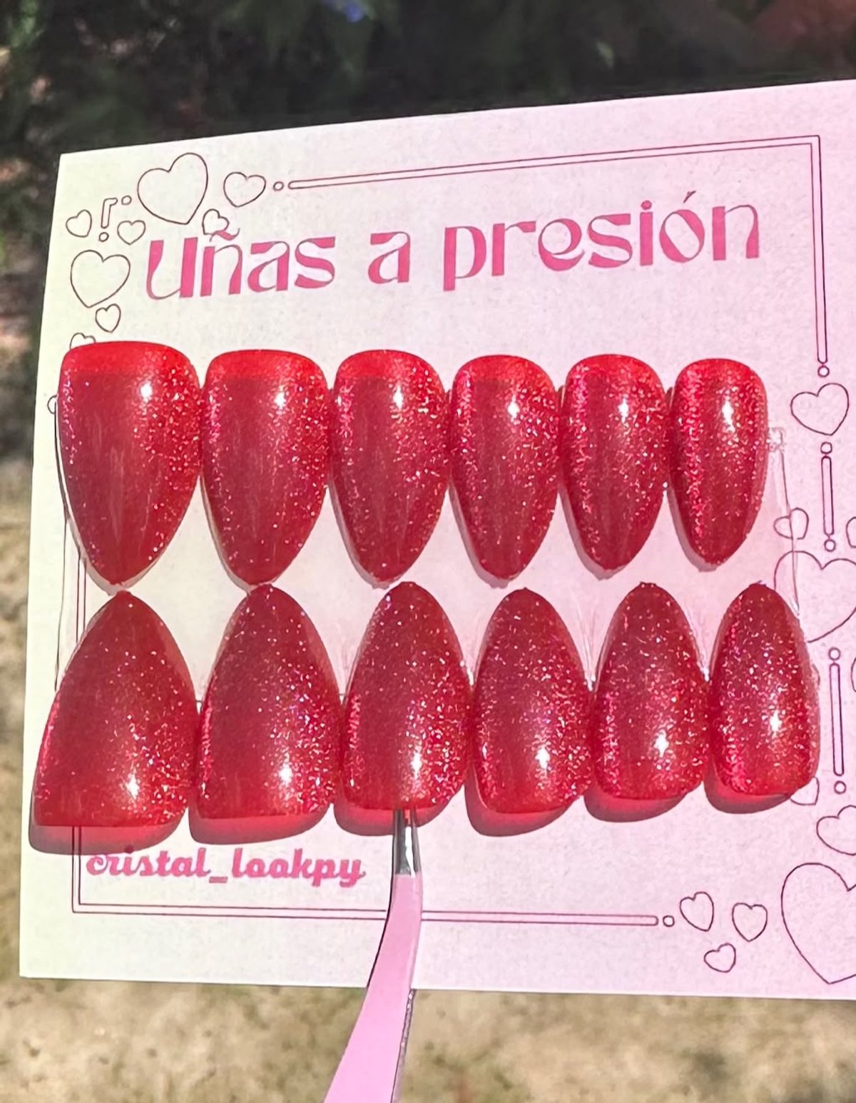 Ojo de gato rojo particulas-almeond-corto- POG-103