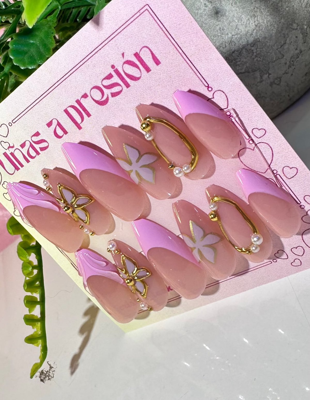 Francesa rosa con flores 3D – M100-2