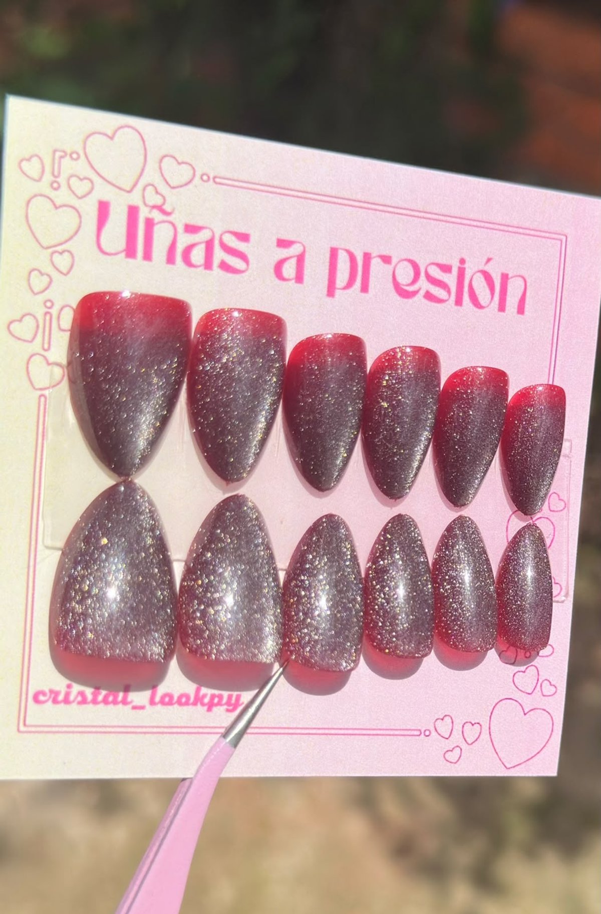 Ojo de gato color vino particulas-almeond-corto- POG-104