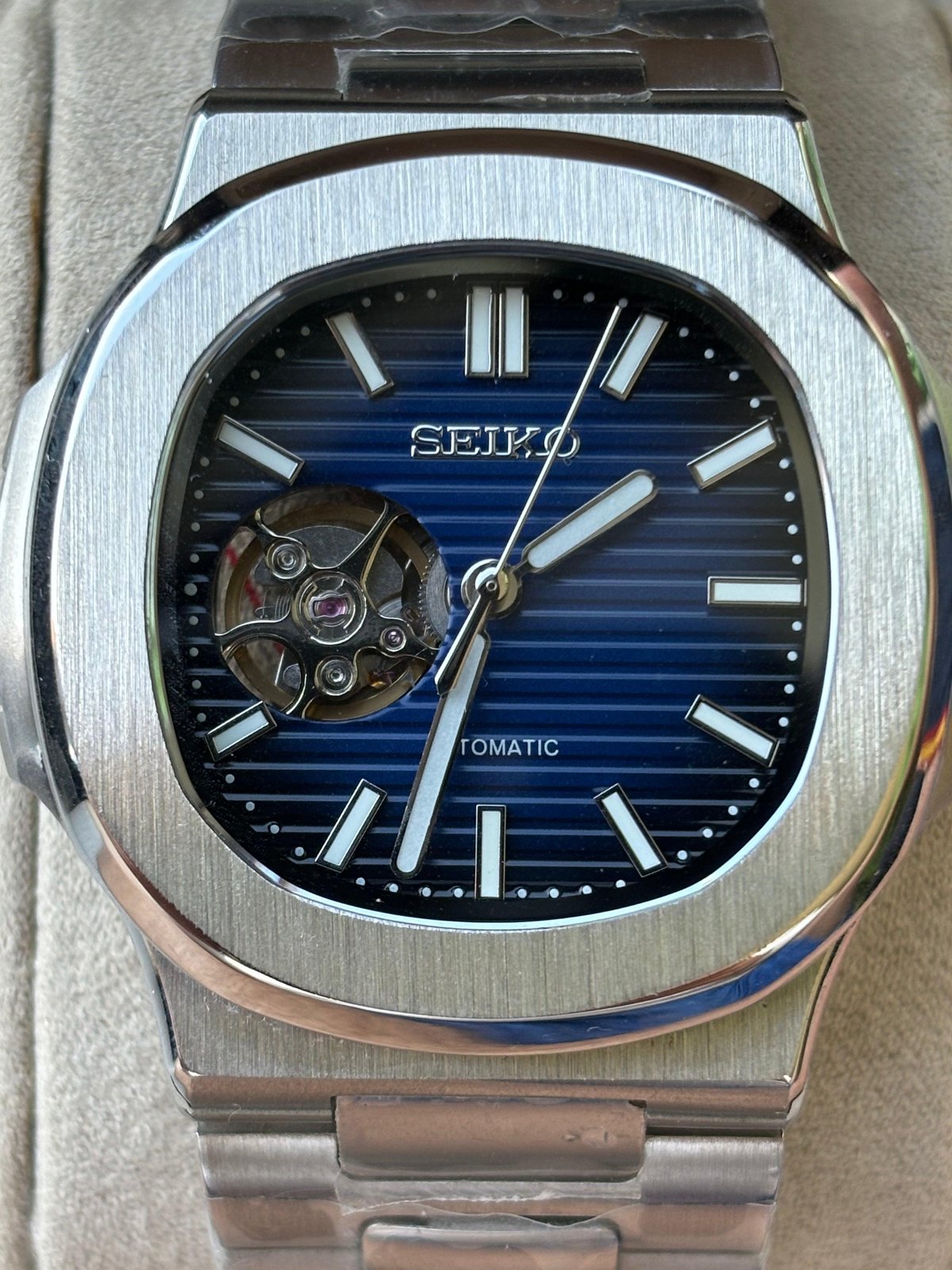 Seiko Mod - Nautilus Open Heart Royal Blue - 2
