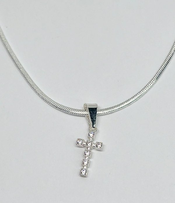 Cadena Bañada en Plata y Dije Cruz con Cristales 
