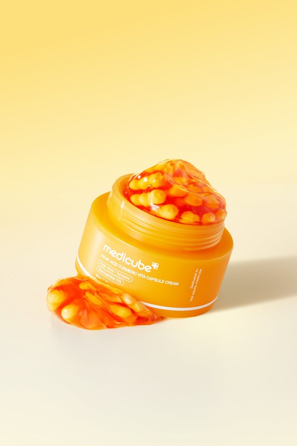 KOJIC CAPSULA CREMA ACID TURMERIC 53G - MEDICUBE