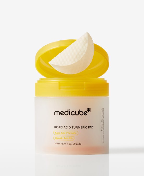 KOJIC ACID TURMERIC TONER PAD 70 UNIDADES 160 ML - MEDICUBE