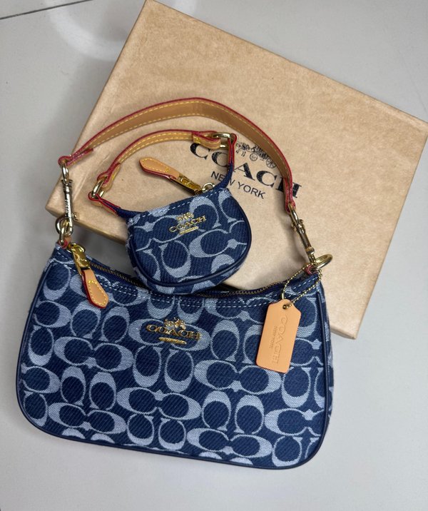 Baguette Coach jeans 