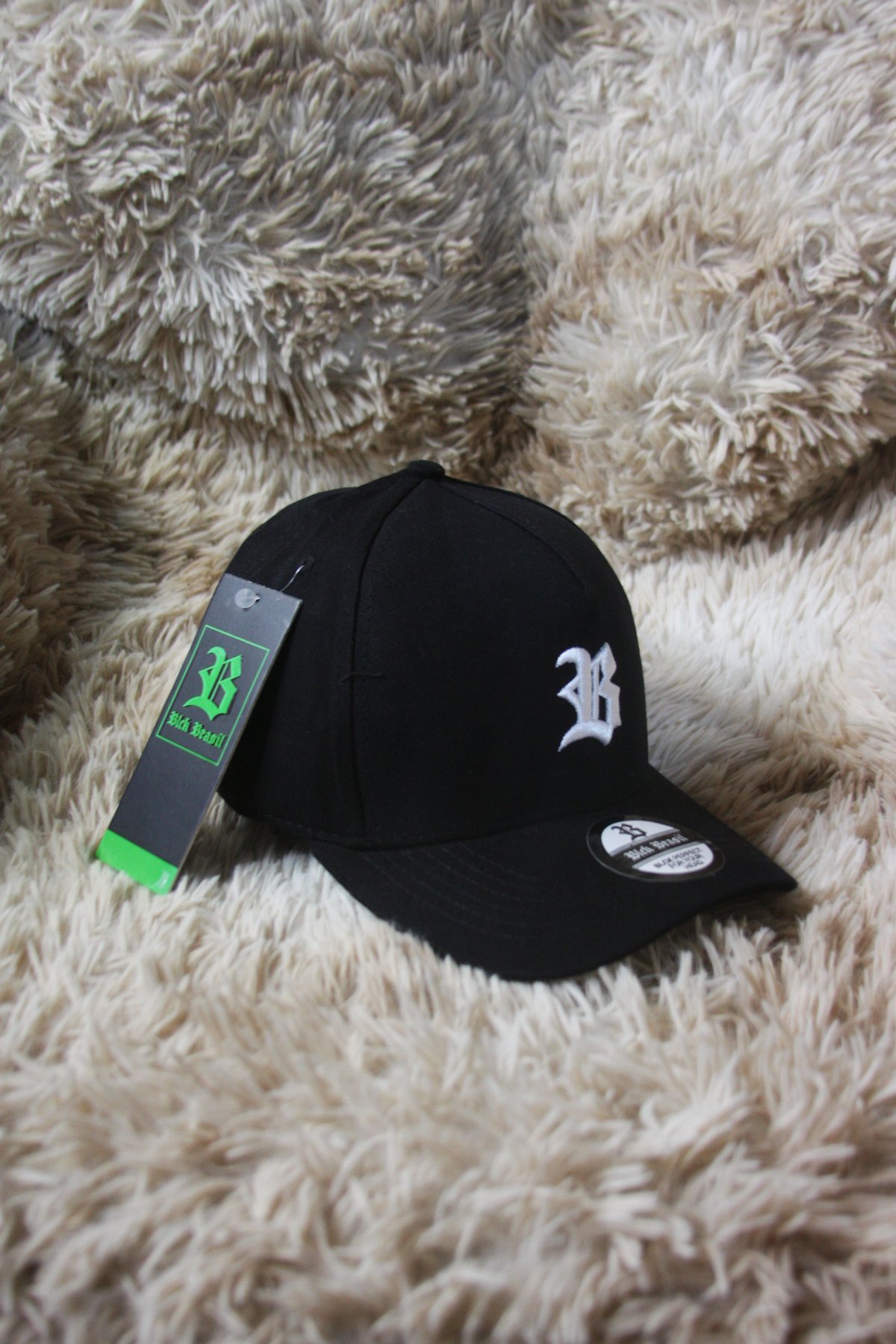 Gorra “B”  – Estilo Streetwear (Negro/Blanco) - 4