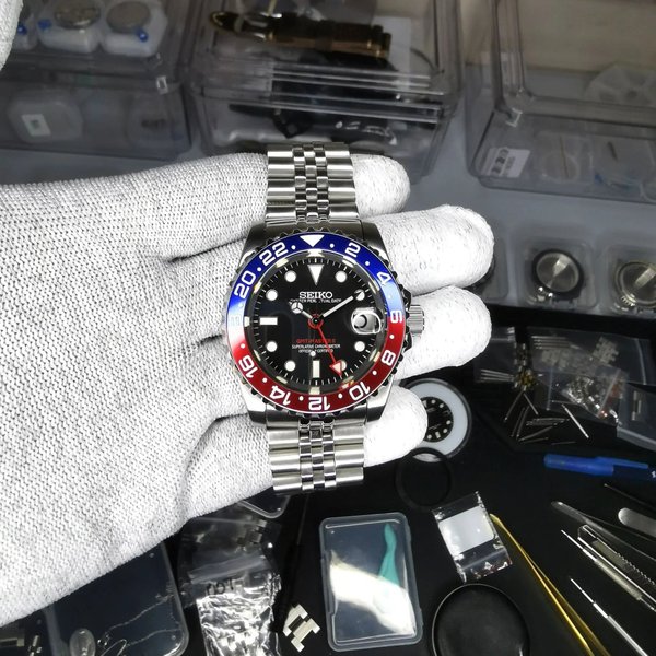 Seiko Mod GMT Master II "Pepsi"