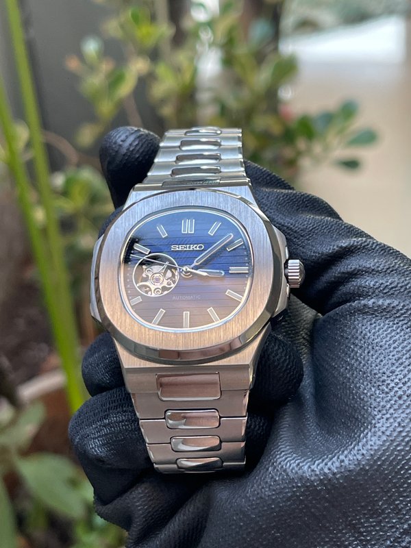 Seiko Mod Nautilus "Navy Openheart"