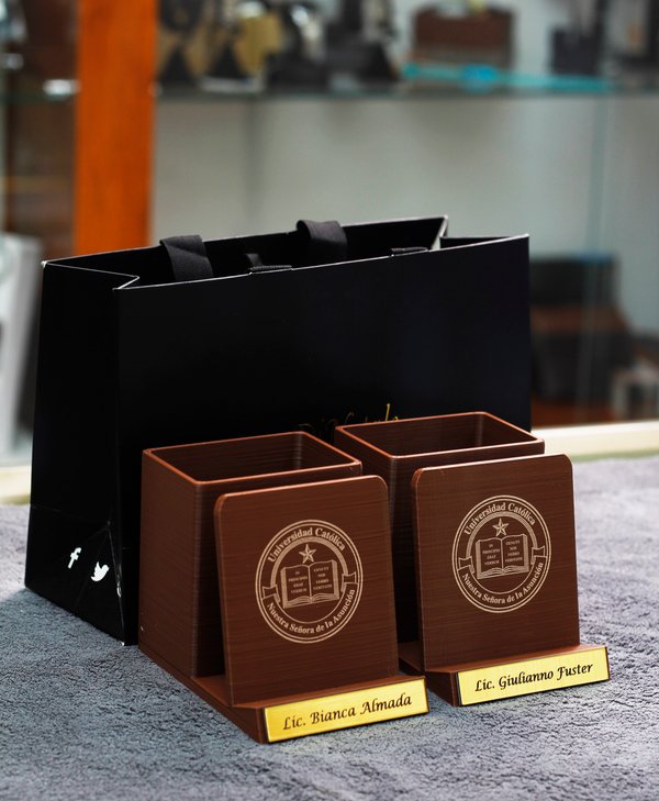 PORTA LAPIZ/BASE PARA CELULAR