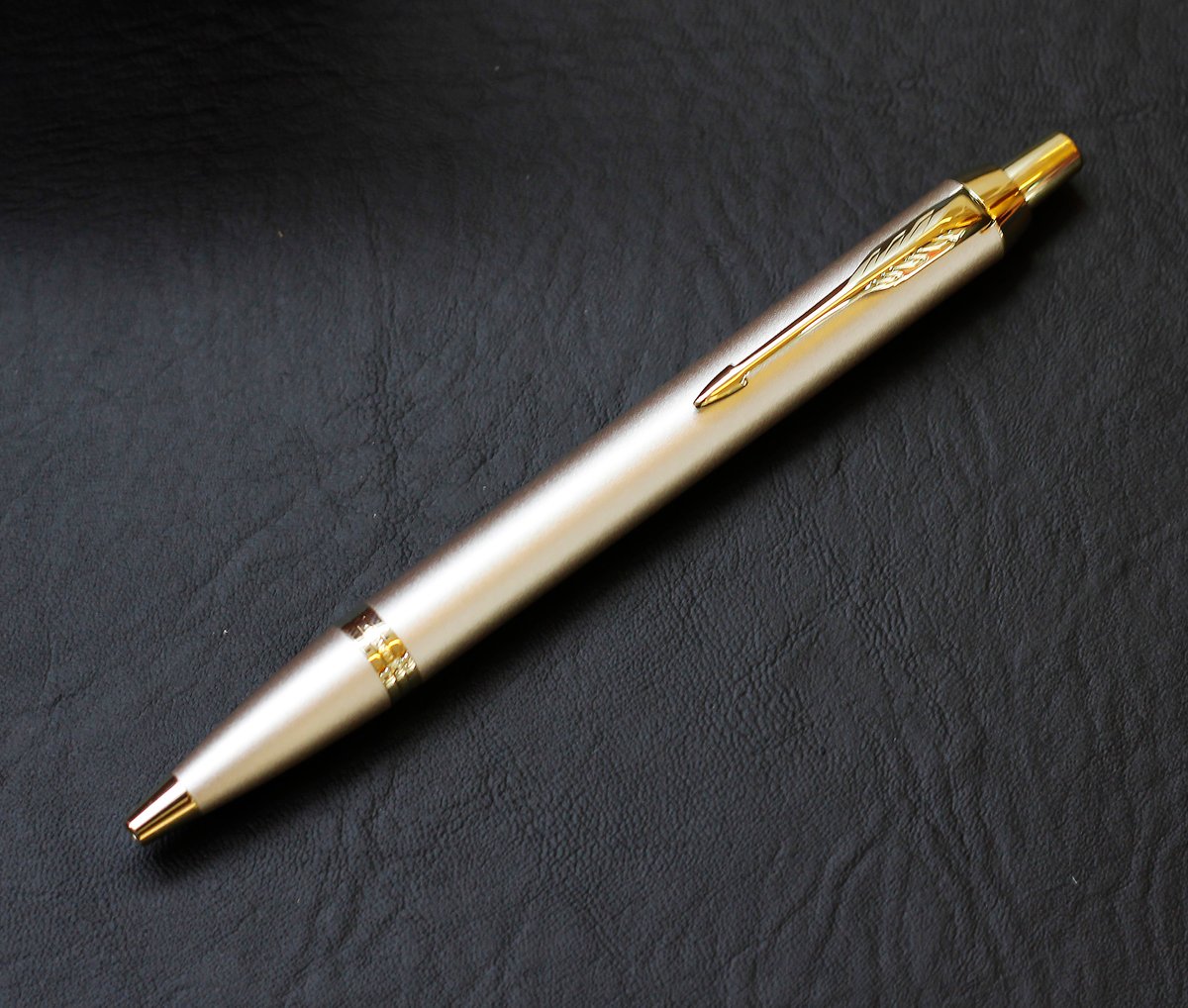 PARKER IM Monocromático marfil  - 2