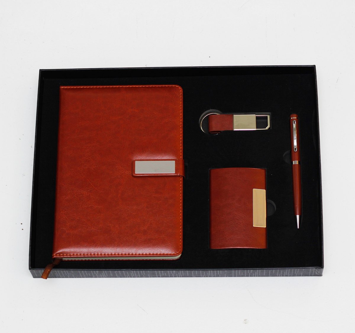 SET INFINITI Corporativo - Marrón  - 3