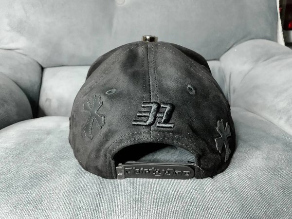 THIRTY ONE HATS ¨LA CHROME II¨