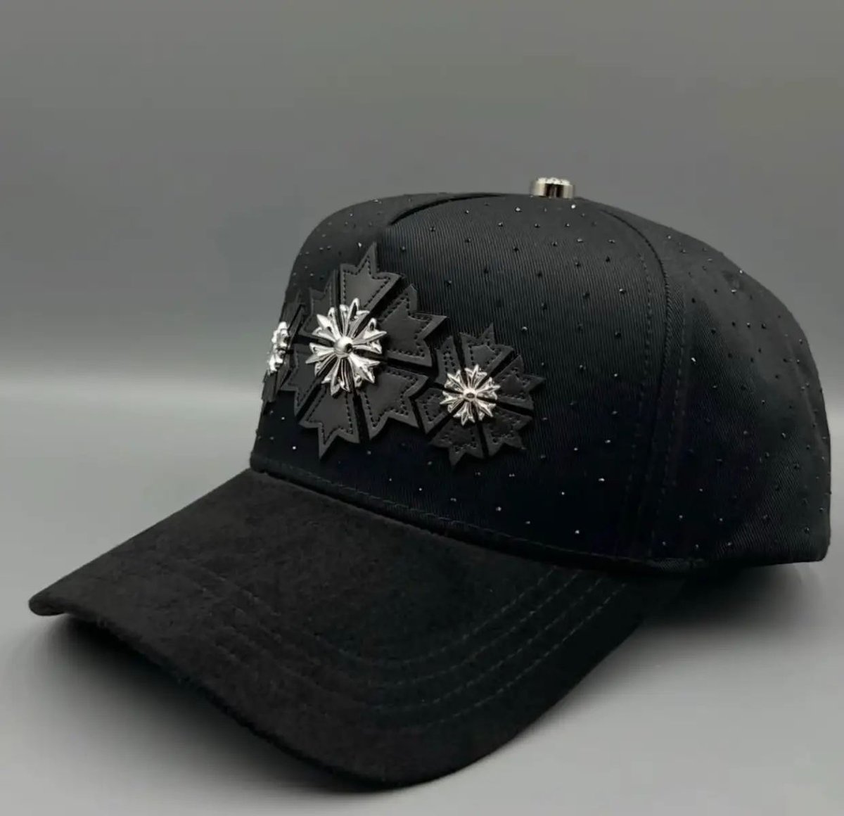 Barbas Hats modelo Platinum Snowflake en color negro. - 3